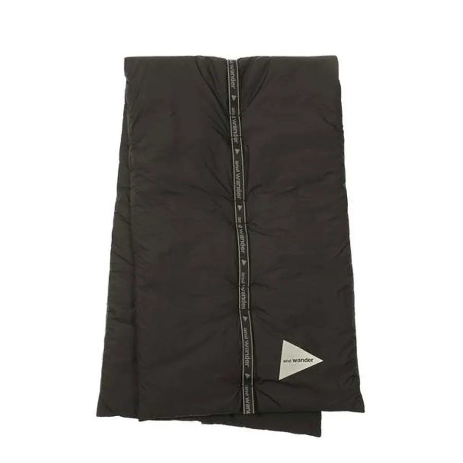 And Wander Primaloft Rip Muffler Black