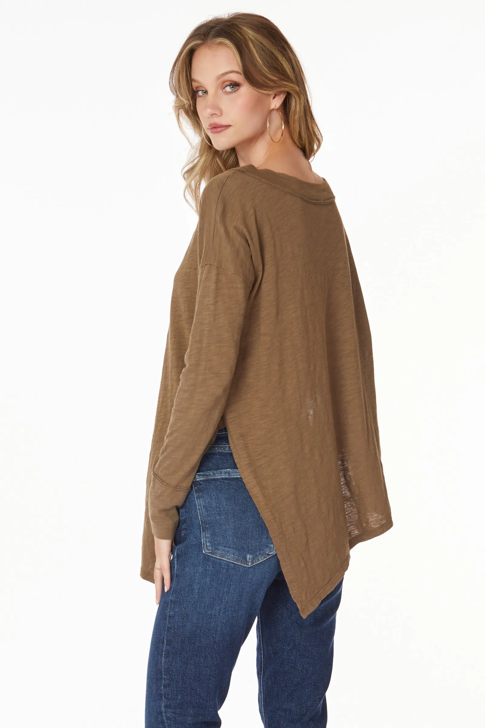 ANGLED HEM BOATNECK TUNIC