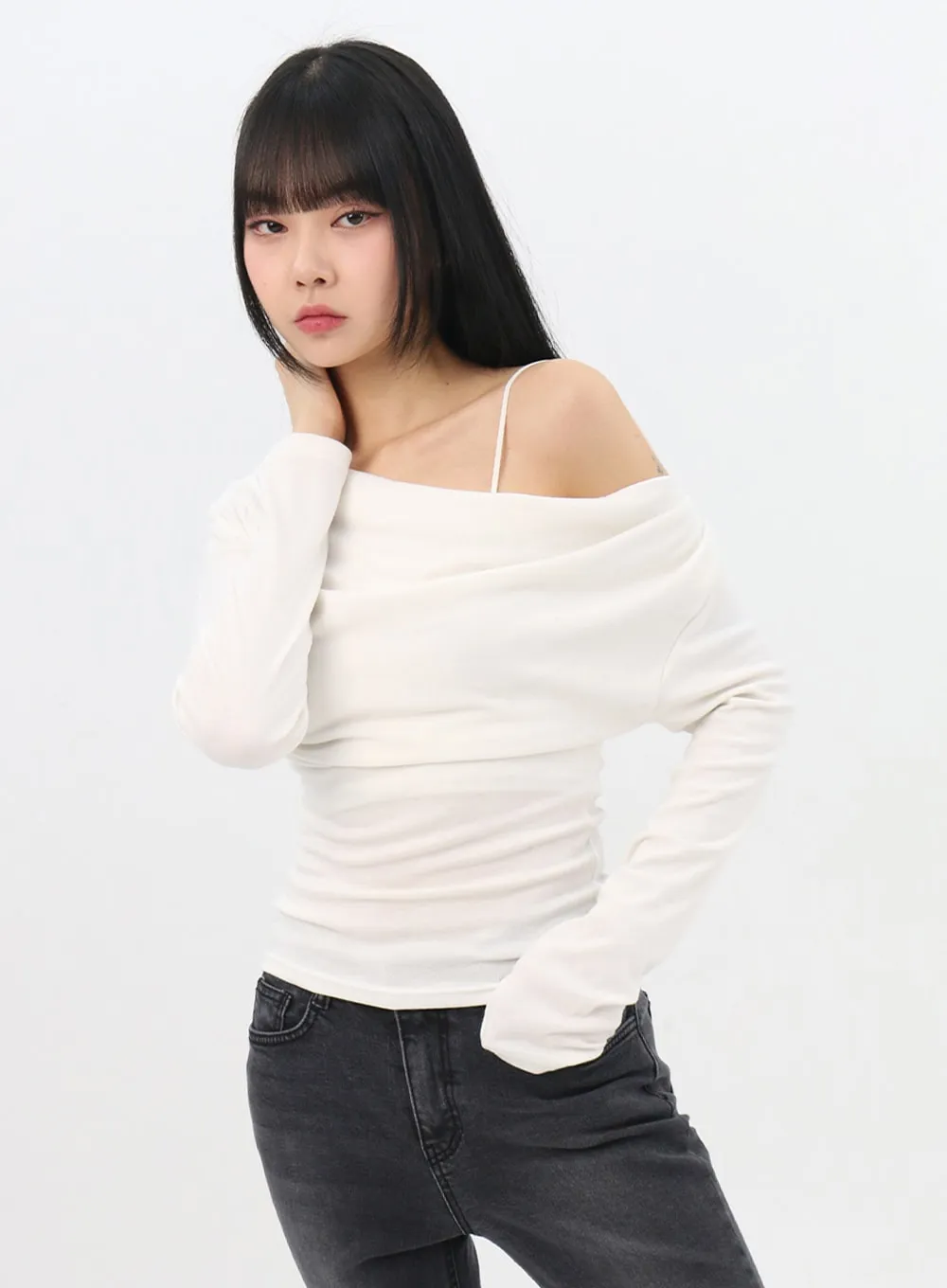 Asymmetrical Off-Shoulder Shirring Tee IN310