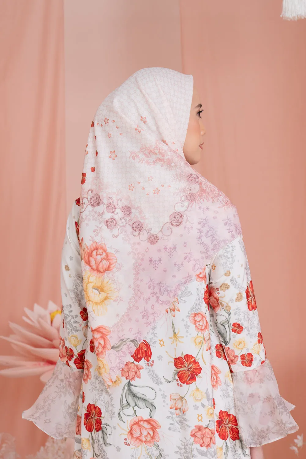 Dayana Blouse & Scarf Syar’i Set Soft Saffron