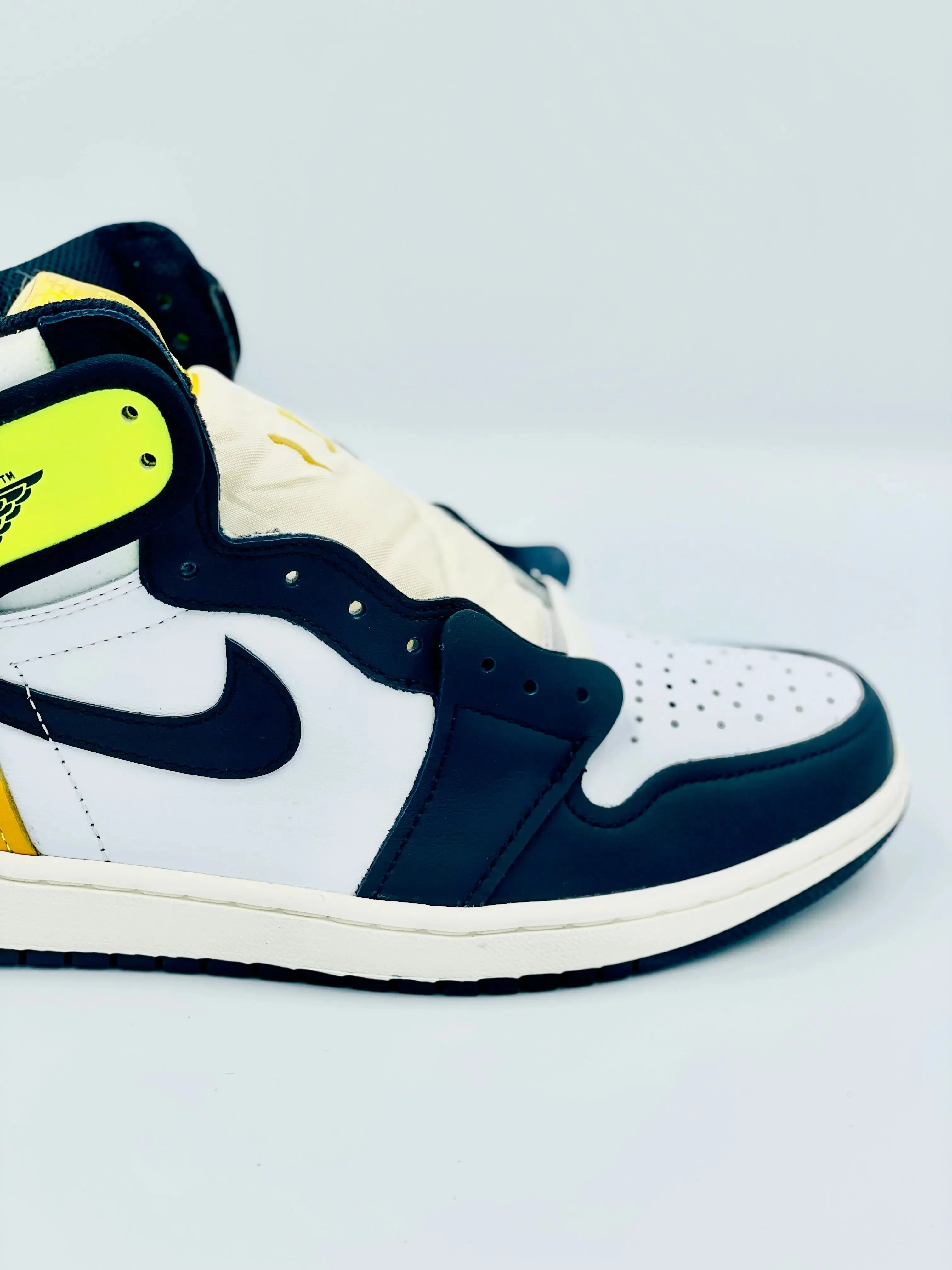 Jordan 1 Retro High Volt Gold