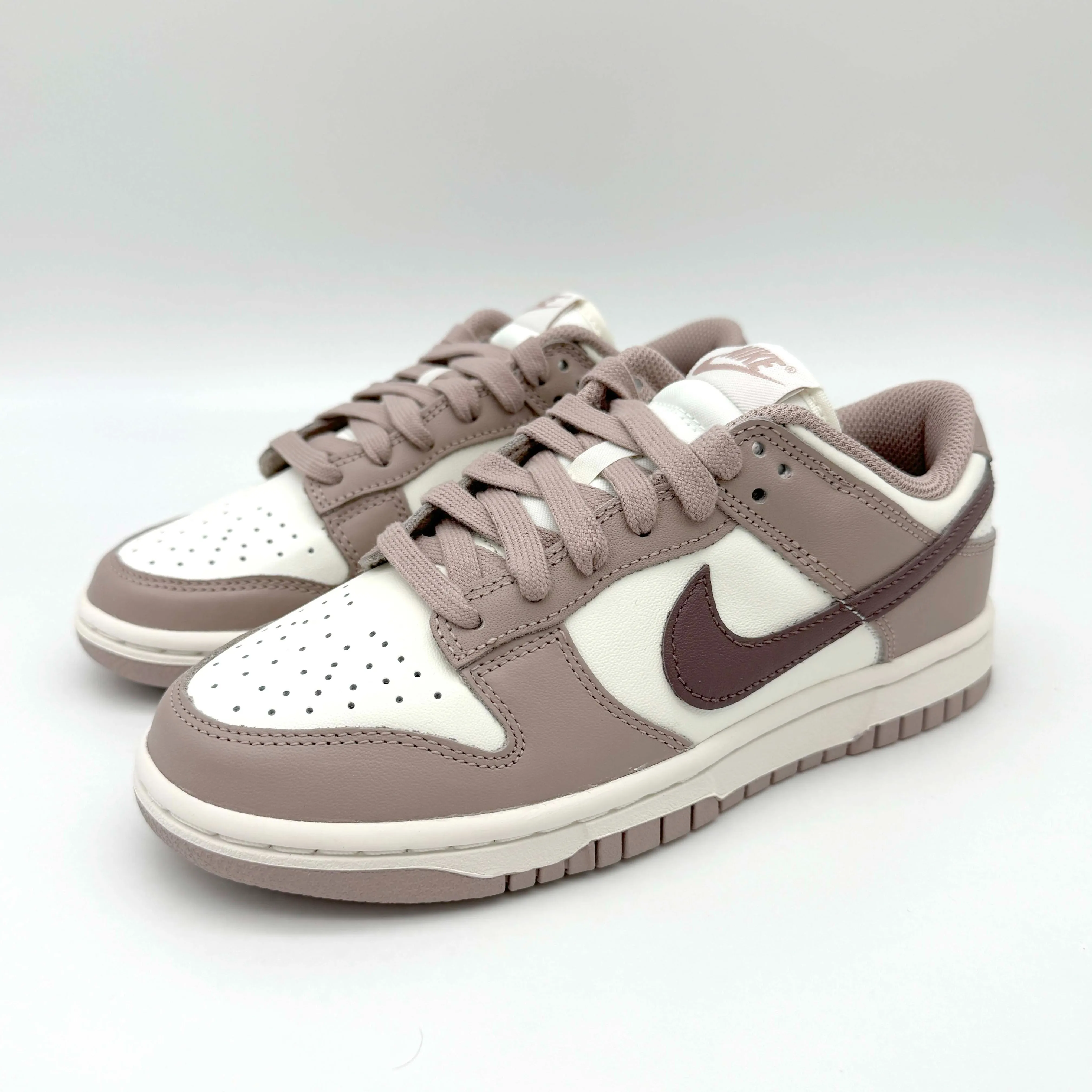 Nike Dunk Low Sail Plum Eclipse