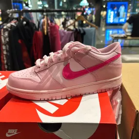 Nike Dunk Low Triple Pink