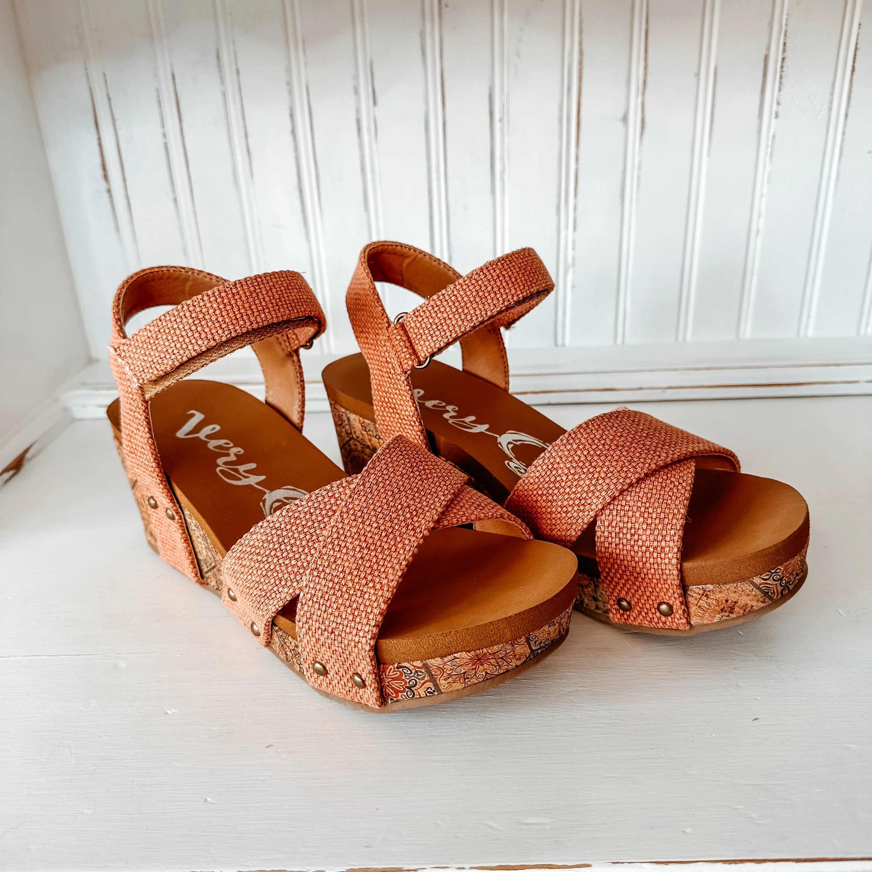 Shirley Wedge Sandal - Rust