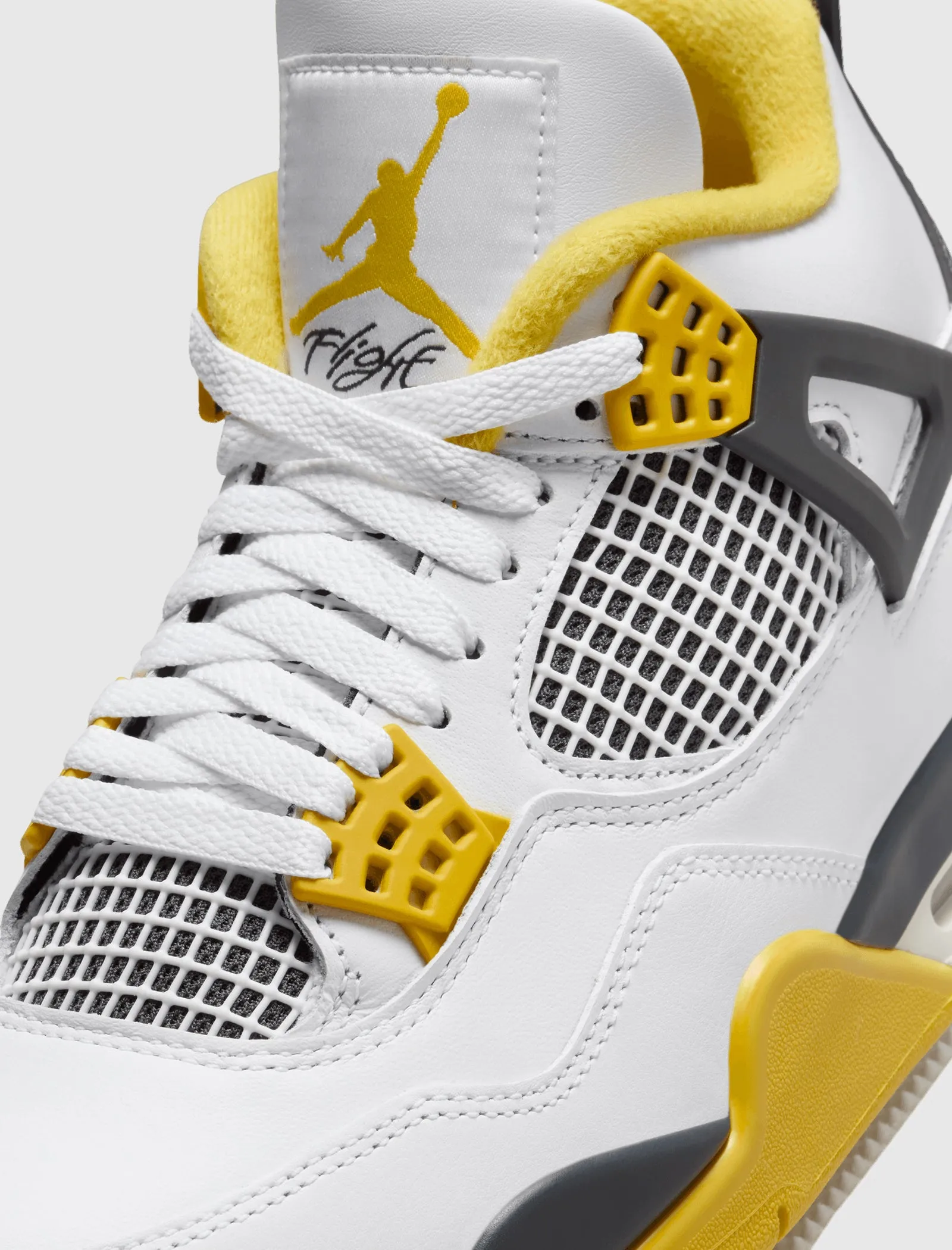 WOMEN'S AIR JORDAN 4 RETRO VIVID SULFUR